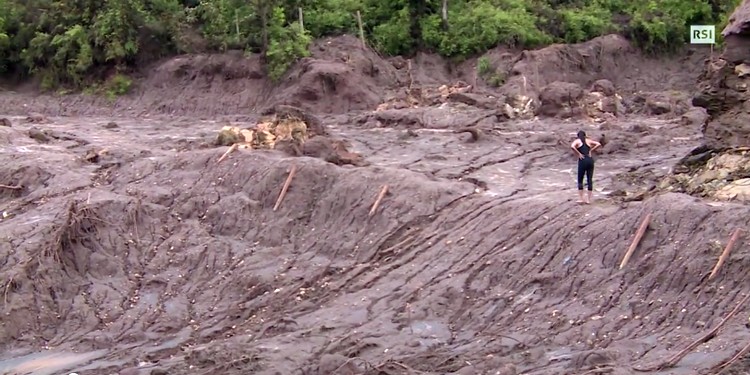 Il disastro pi&ugrave; grave; reportage un mese dopo il crollo della diga brasiliana